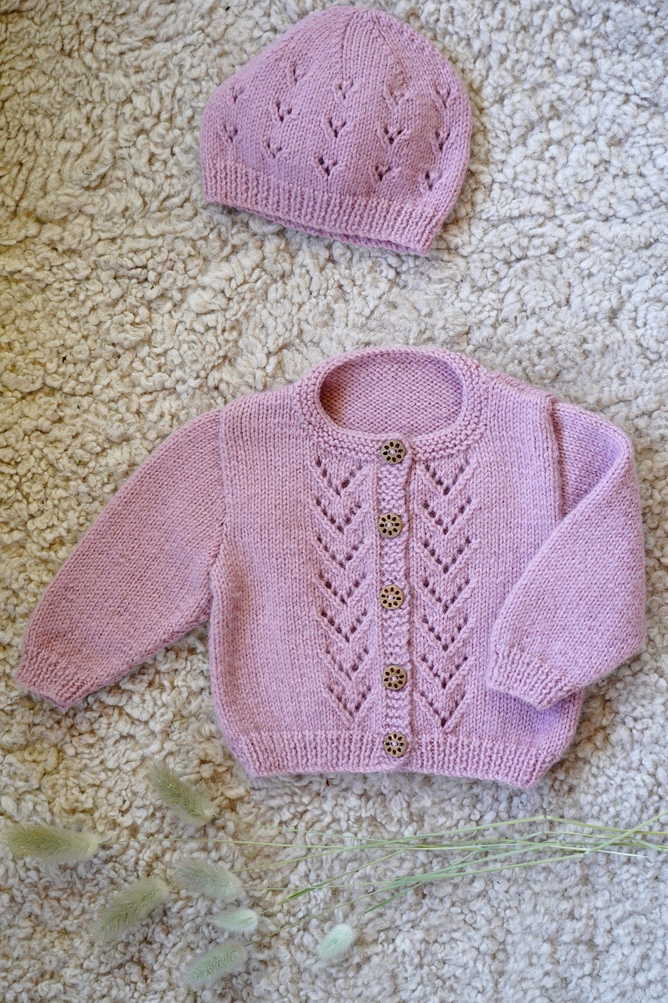 Lisa F Isla Cardi and Hat BC138