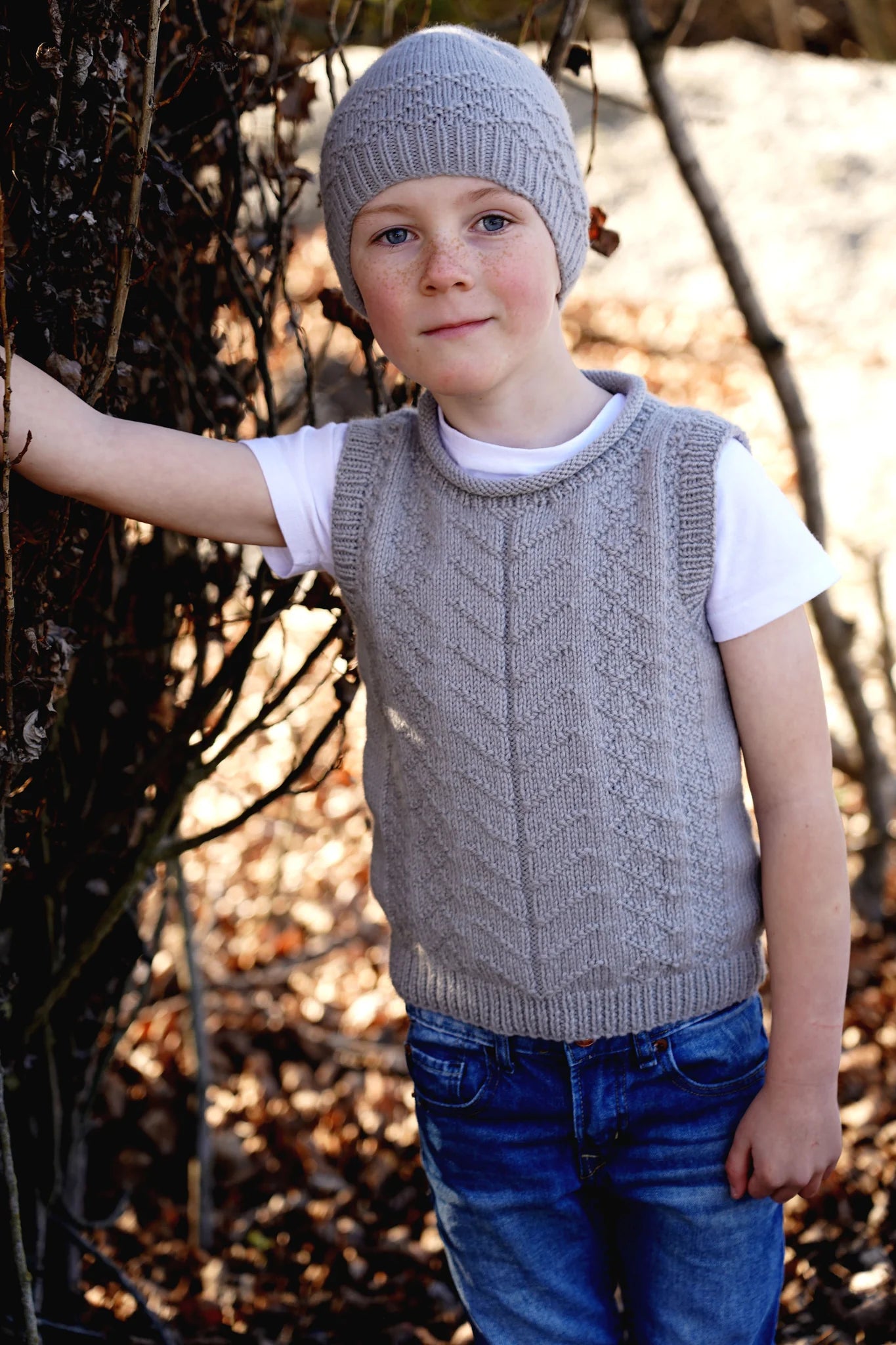 Lisa F Bryn Vest and Hat LF66